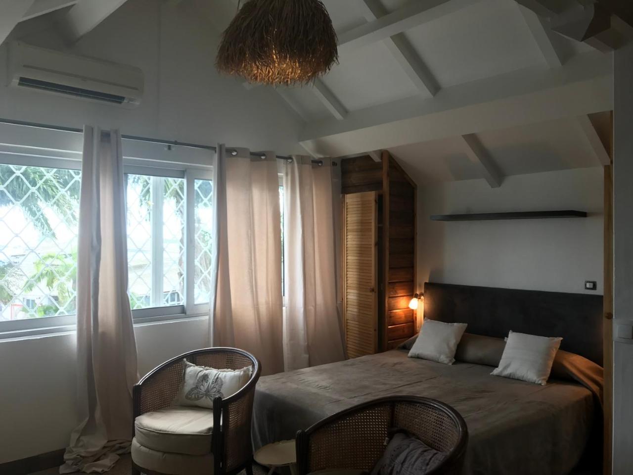 Hotel Saint John Perse Пойнт а Питр Екстериор снимка