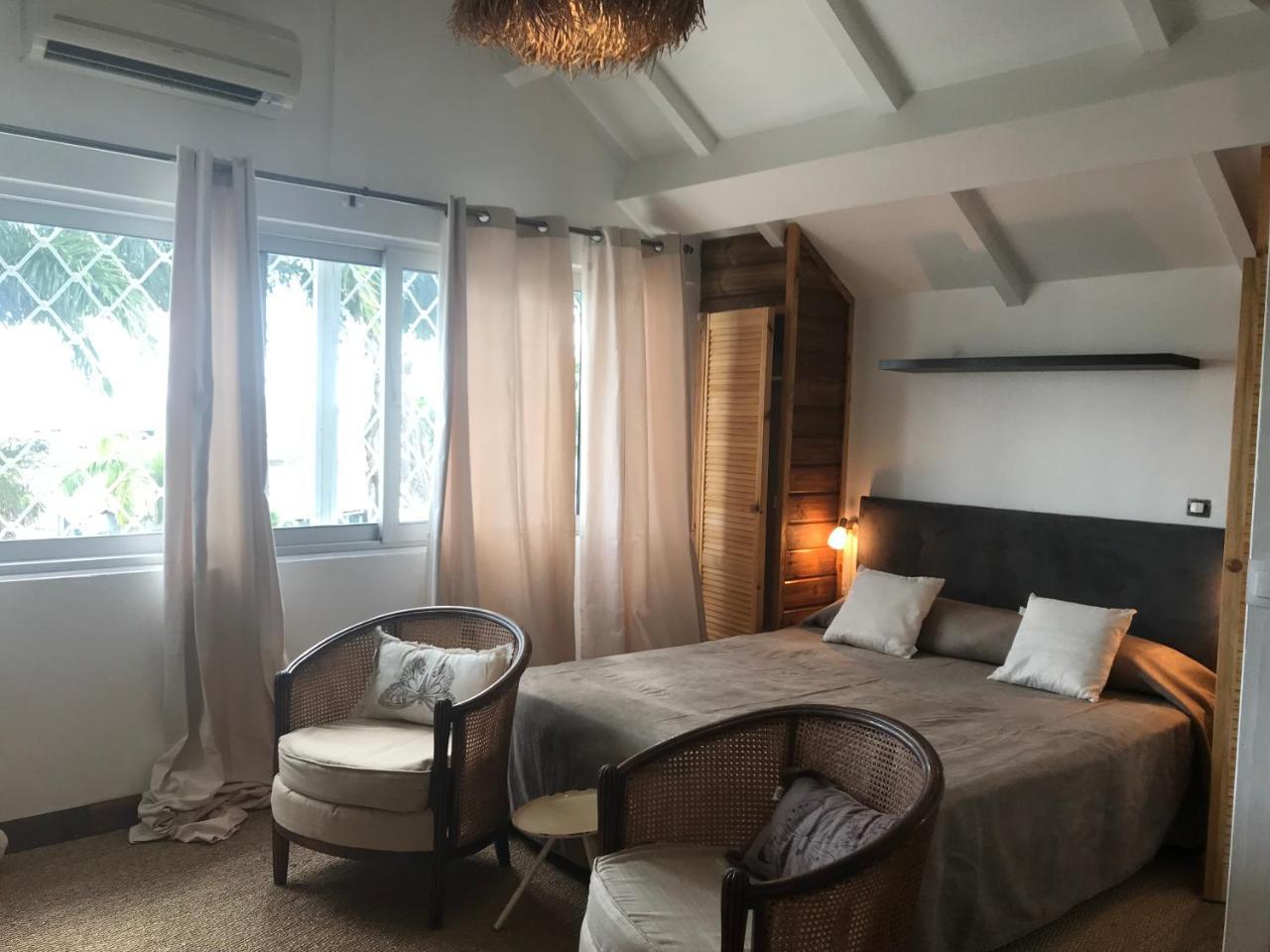 Hotel Saint John Perse Пойнт а Питр Екстериор снимка